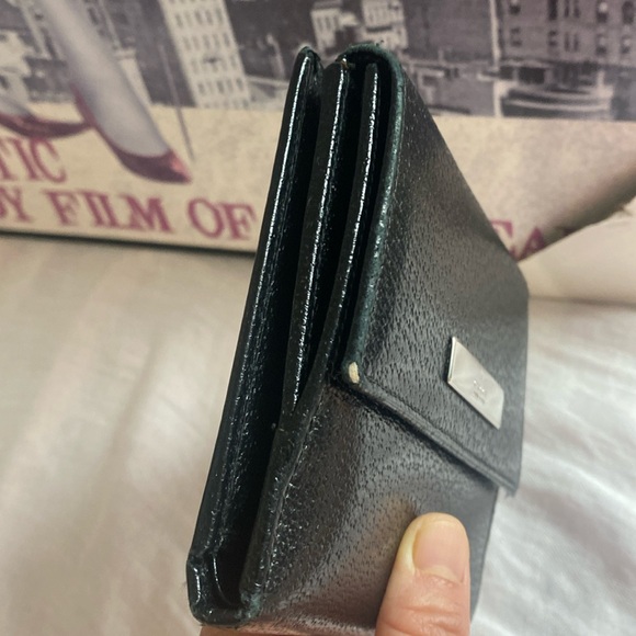 Gucci black compact 🌹leather wallet Great used Condition - Picture 5 of 12